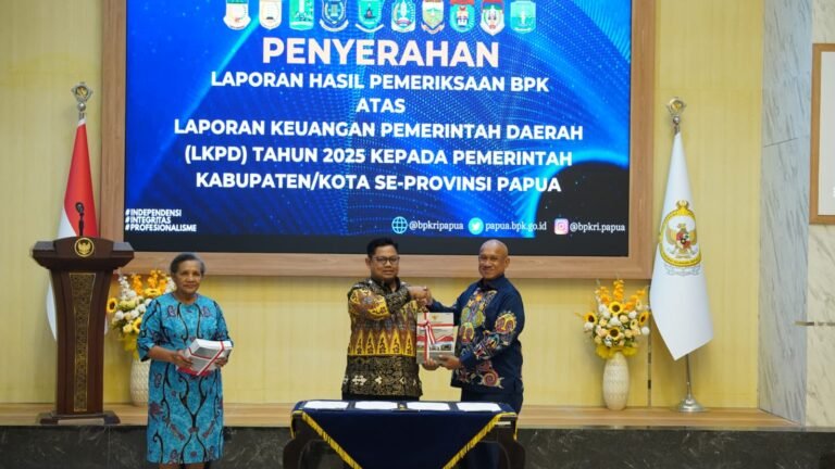 BUPATI TERIMA AUDIT BPK