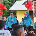 Dimomen Hardiknas, TP PKK Biak Numfor Berbagi Ceriah dengan Anak-Anak di Rumah Singgah